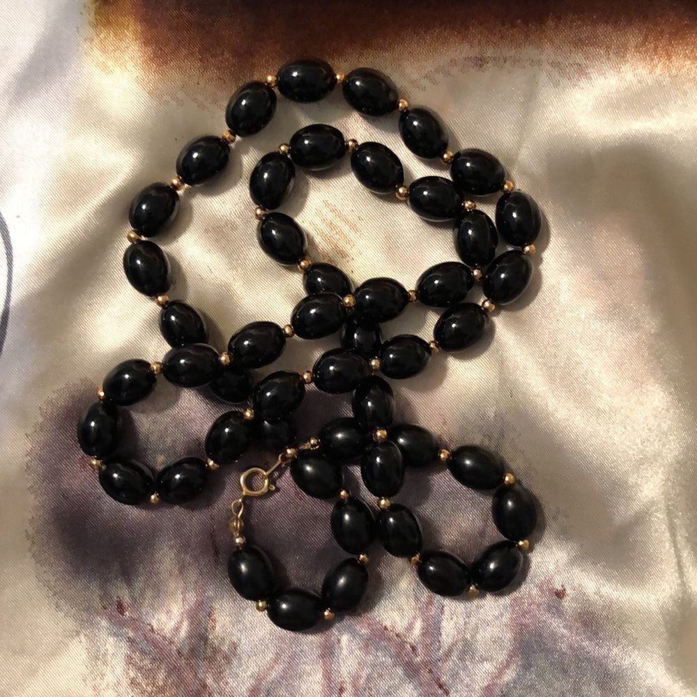 Black Gold Tone Beaded Necklace - Picture 6 of 6
